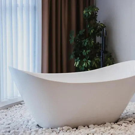 מלון Baz'hur Boutique 3*