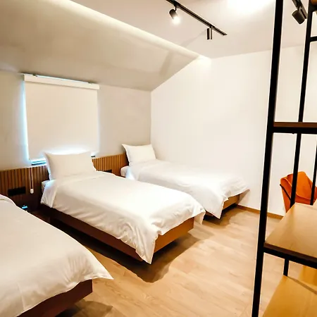 Baz'hur Boutique מלון Kukes