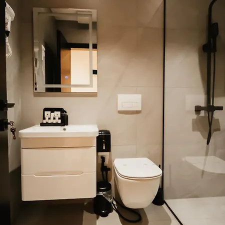 Baz'hur Boutique Kukes