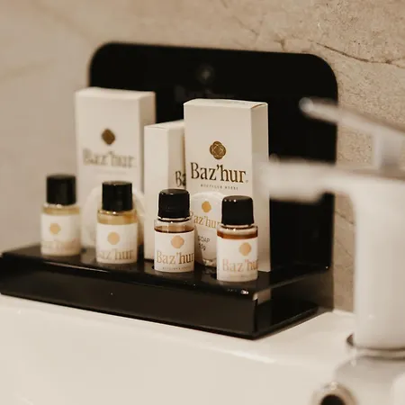 Baz'hur Boutique