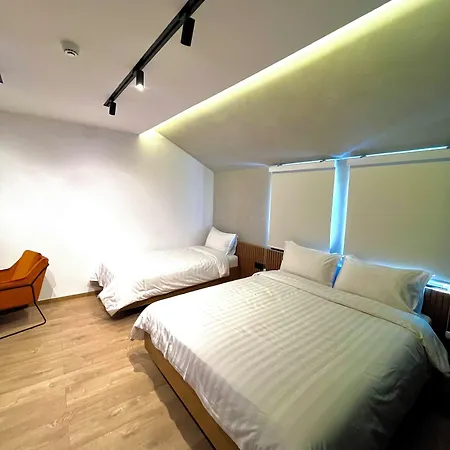 Baz'hur Boutique מלון Kukes